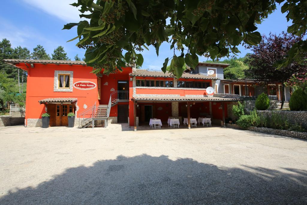 La Mela Rossa Villa Terni Exterior photo